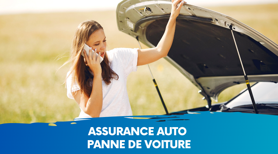 voiture en panne au bord de l'autoroute et femme qui appelle l'assurance